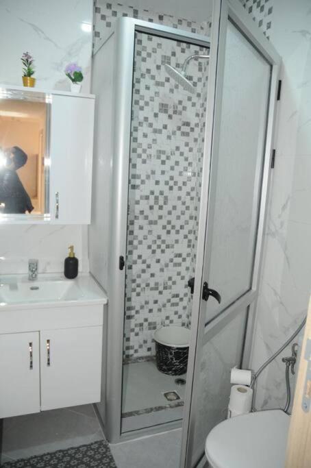 Appartement Meuble Et Bien Situe Meknès Exterior foto